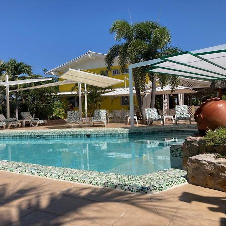 Hotel Casa Amarilla Et Restaurant 푼타 차메 외부 사진
